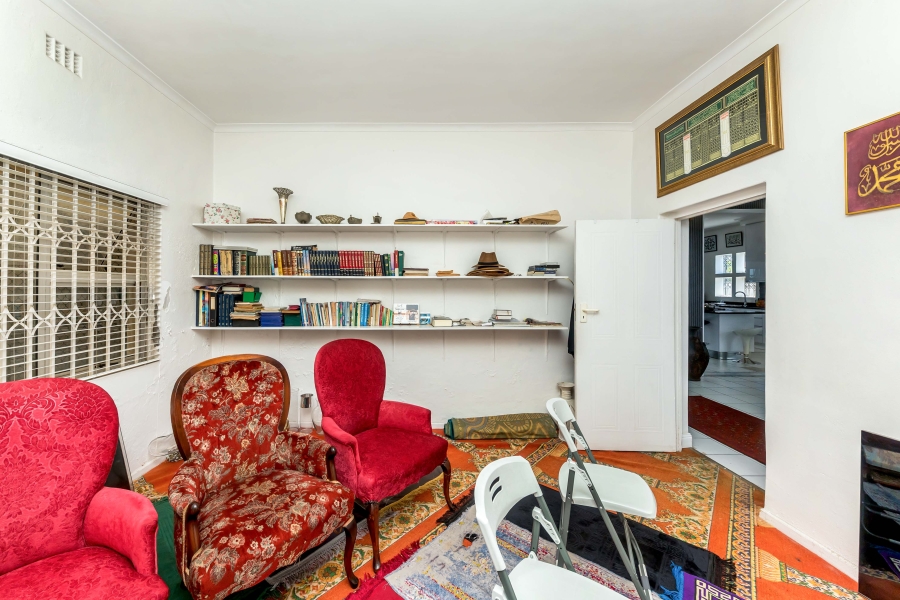 6 Bedroom Property for Sale in Walmer Estate Western Cape
